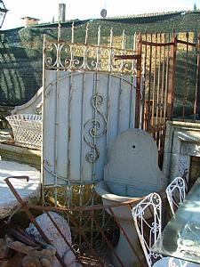 single gate